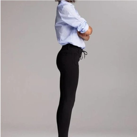 Aritzia Denim Forum | The Nico Mid Rise Skinny Crop Lace-Up Jeans - Picture 2 of 12
